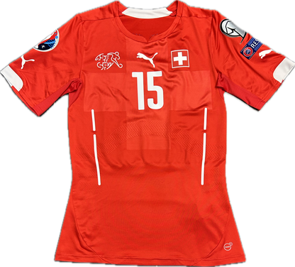 Maillot Suisse Home 2014-2016 (porté par Dzemaili 15) L